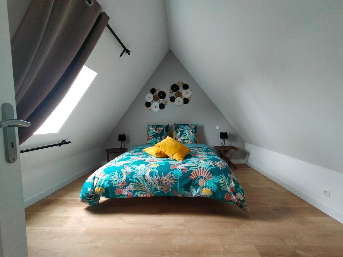 Вилла Le Domaine Des Biches Longueville  Экстерьер фото
